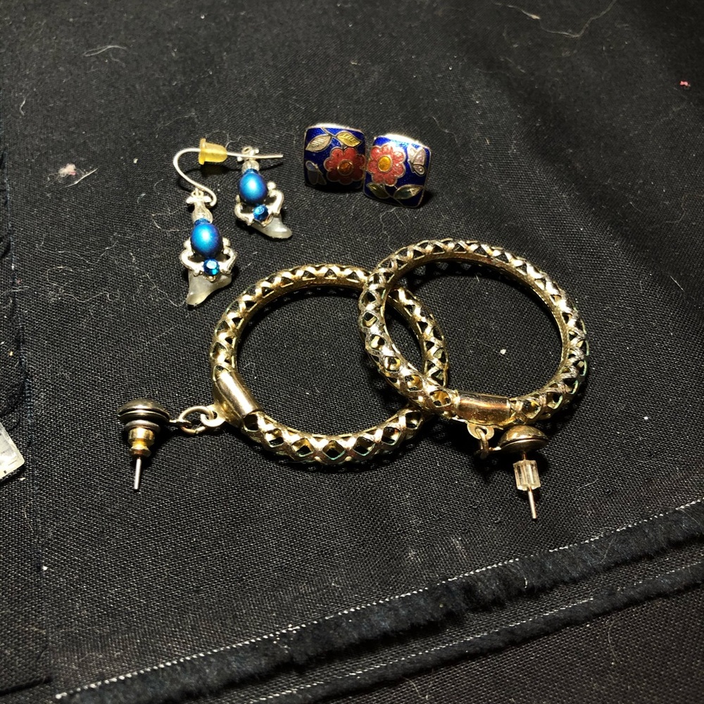 Color earrings - Picture 2 of 2